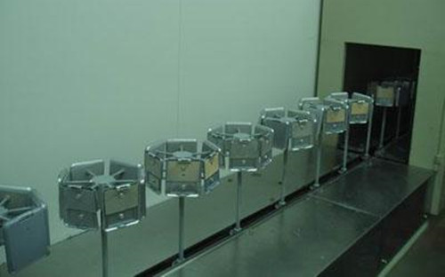 自動噴涂.jpg 自動噴涂.jpg